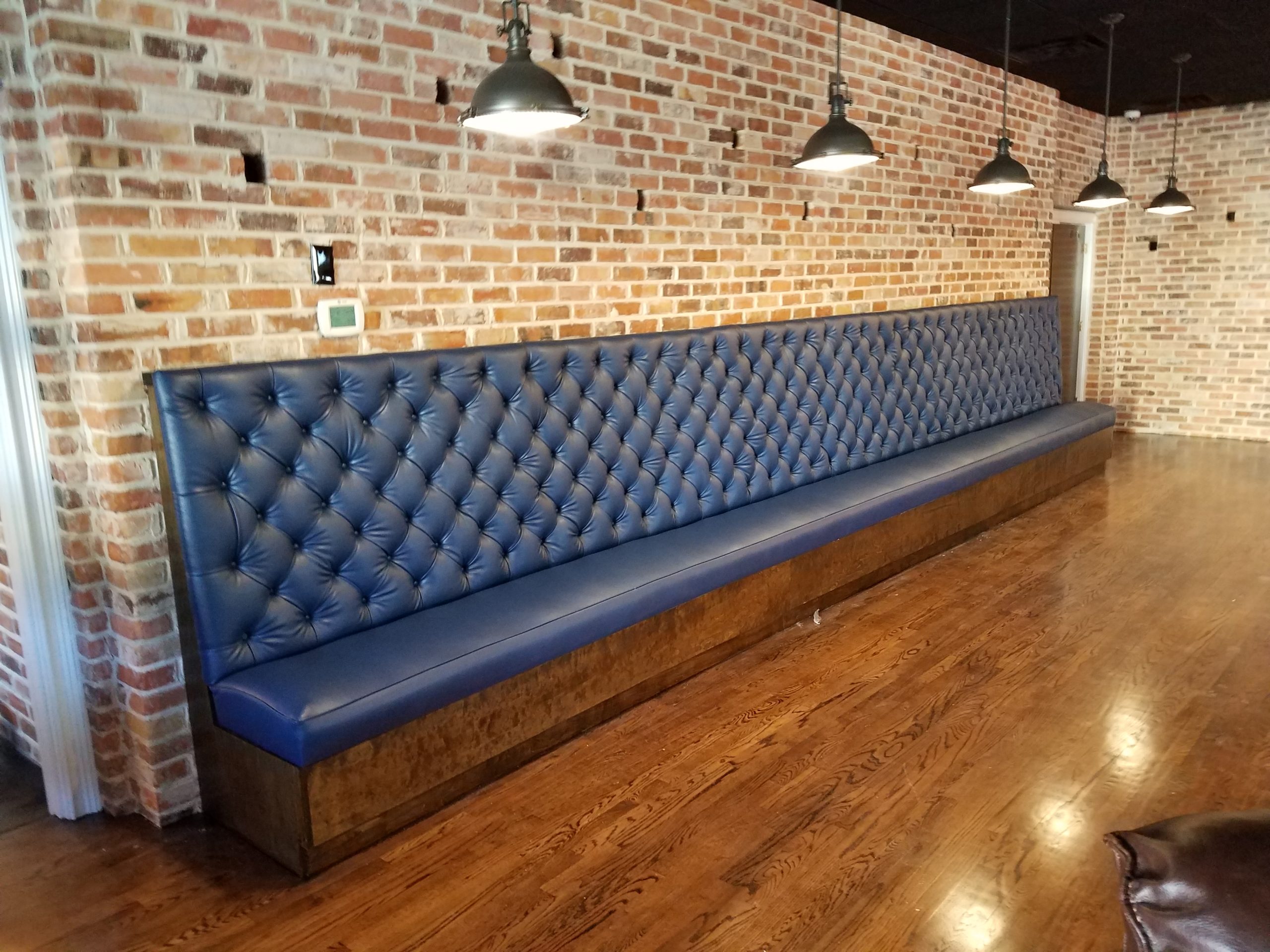 Custom Restaurant Booths – Lester Furniture